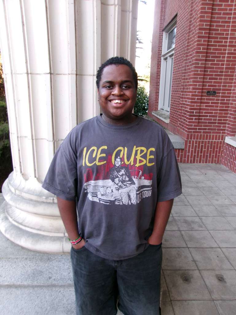 Photograph Of Alex Hiuhu